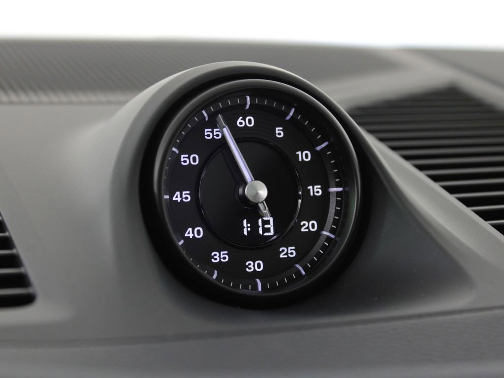 Used 2026 Porsche Cayenne Coupe image 25