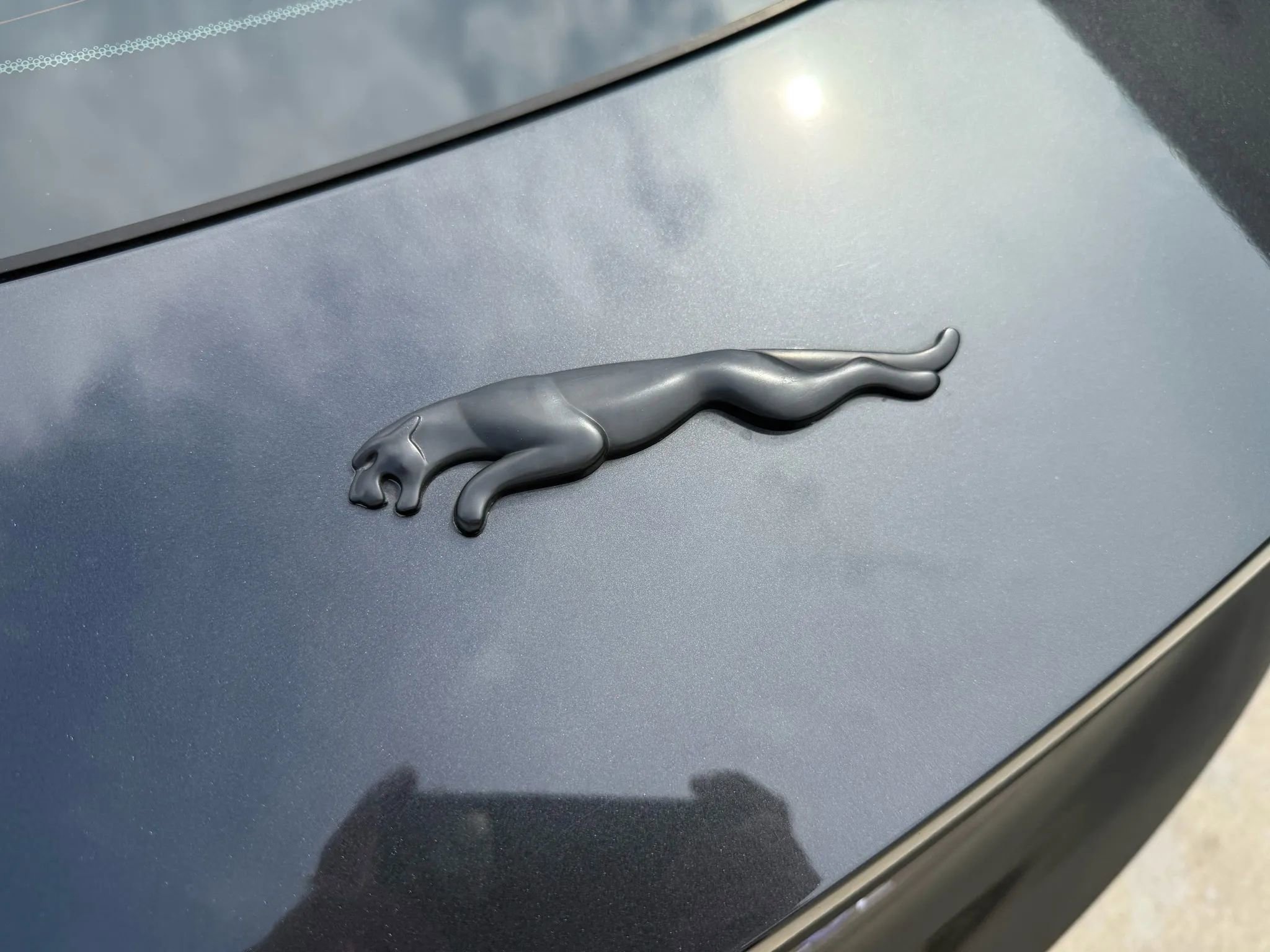 Used 2015 Jaguar F-TYPE R image 44