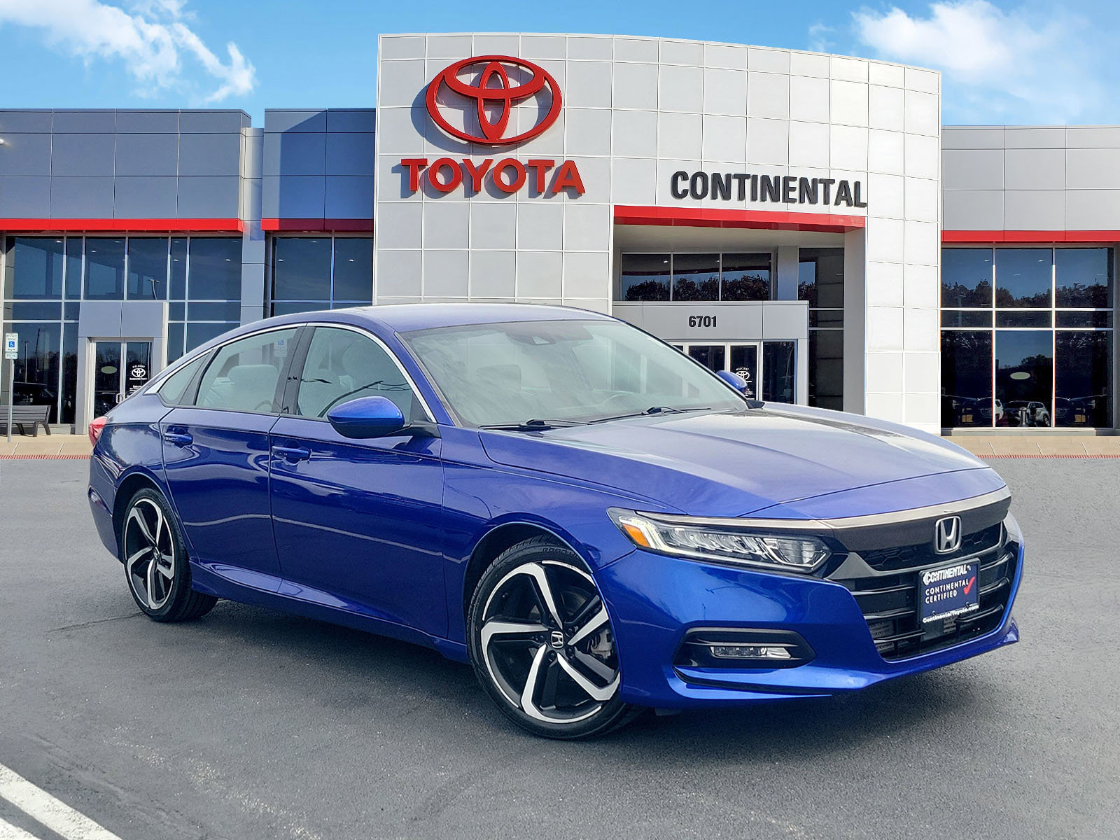 Used 2020 Honda Accord Sport image 2