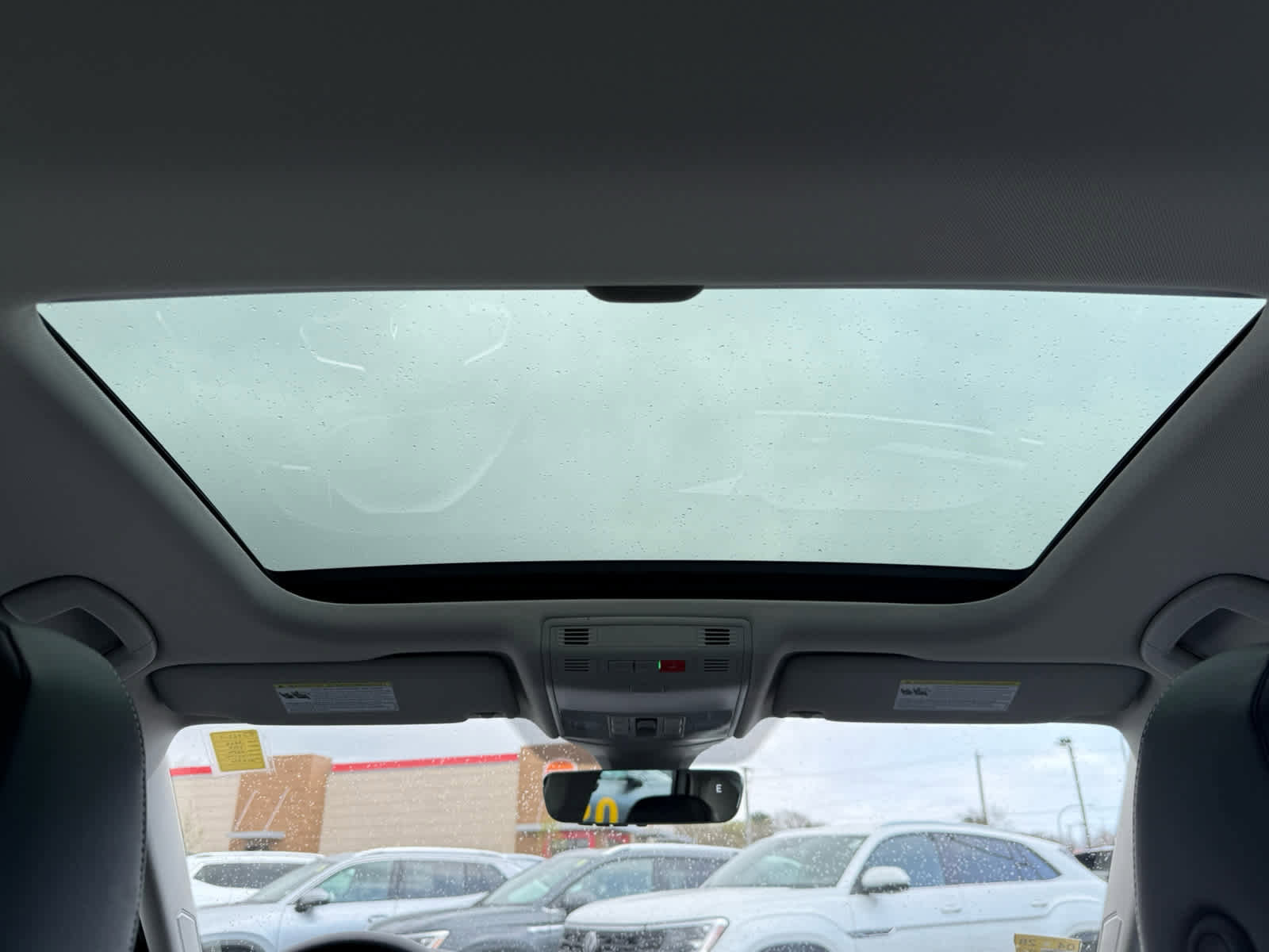 Used 2026 Volkswagen Jetta SE FWD image 28