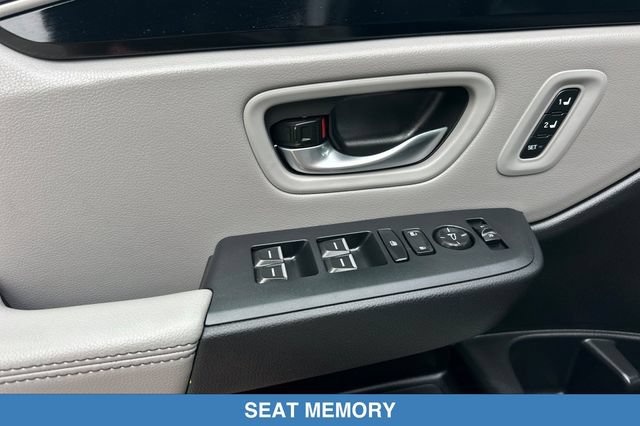 Certified 2025 Honda Pilot EX-L image 13