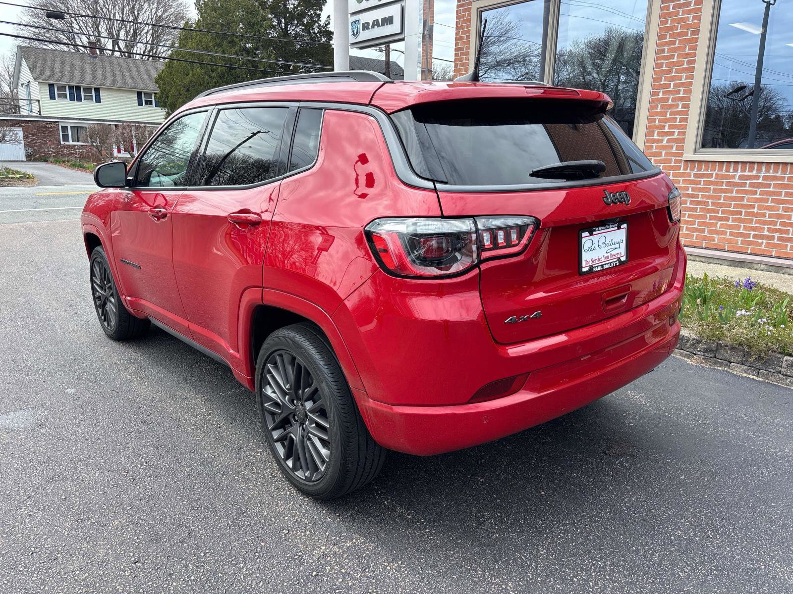 Used 2022 Jeep Compass Limited image 4