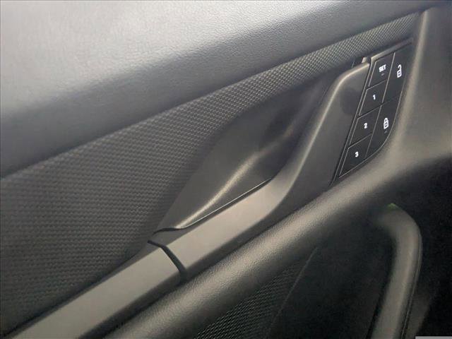 Used 2023 Porsche Taycan w/ Premium Package image 27