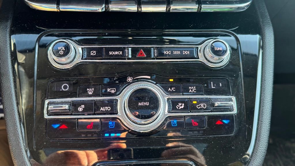 Used 2020 Lincoln Corsair AWD w/ Premium Package image 15