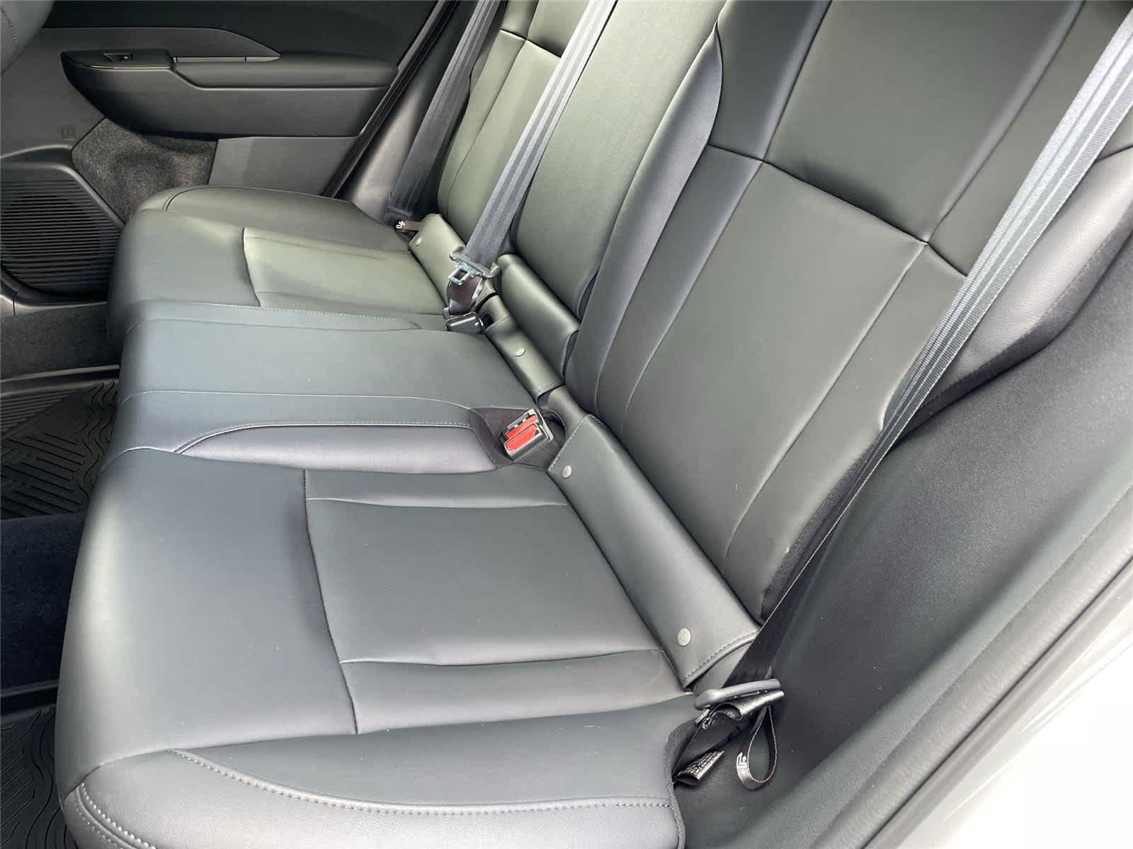 Used 2026 Subaru Outback Premium AWD/4WD image 14