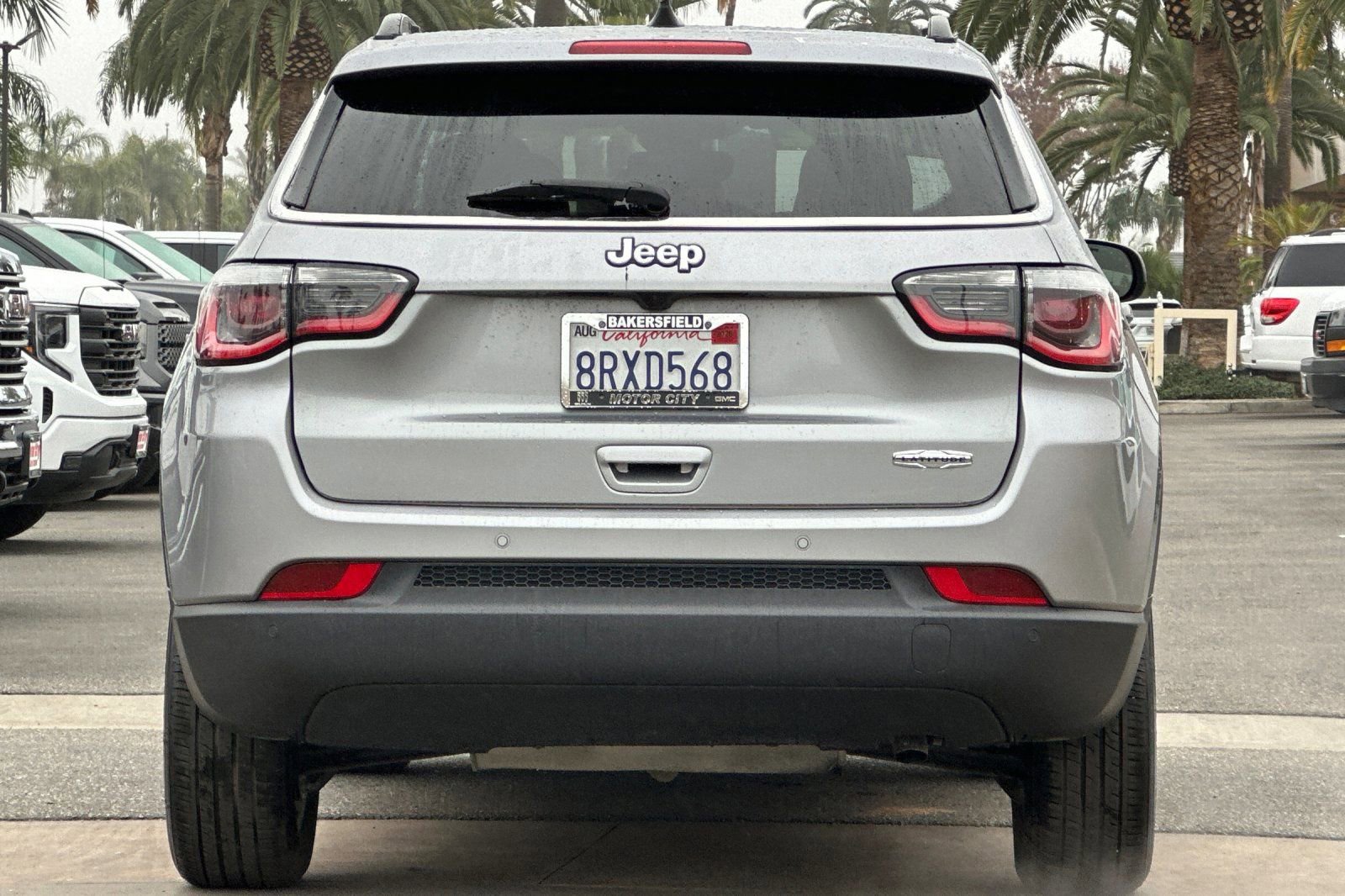 Used 2020 Jeep Compass Latitude image 5