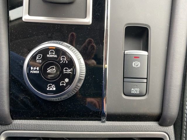 New 2025 Mitsubishi Outlander ES image 29