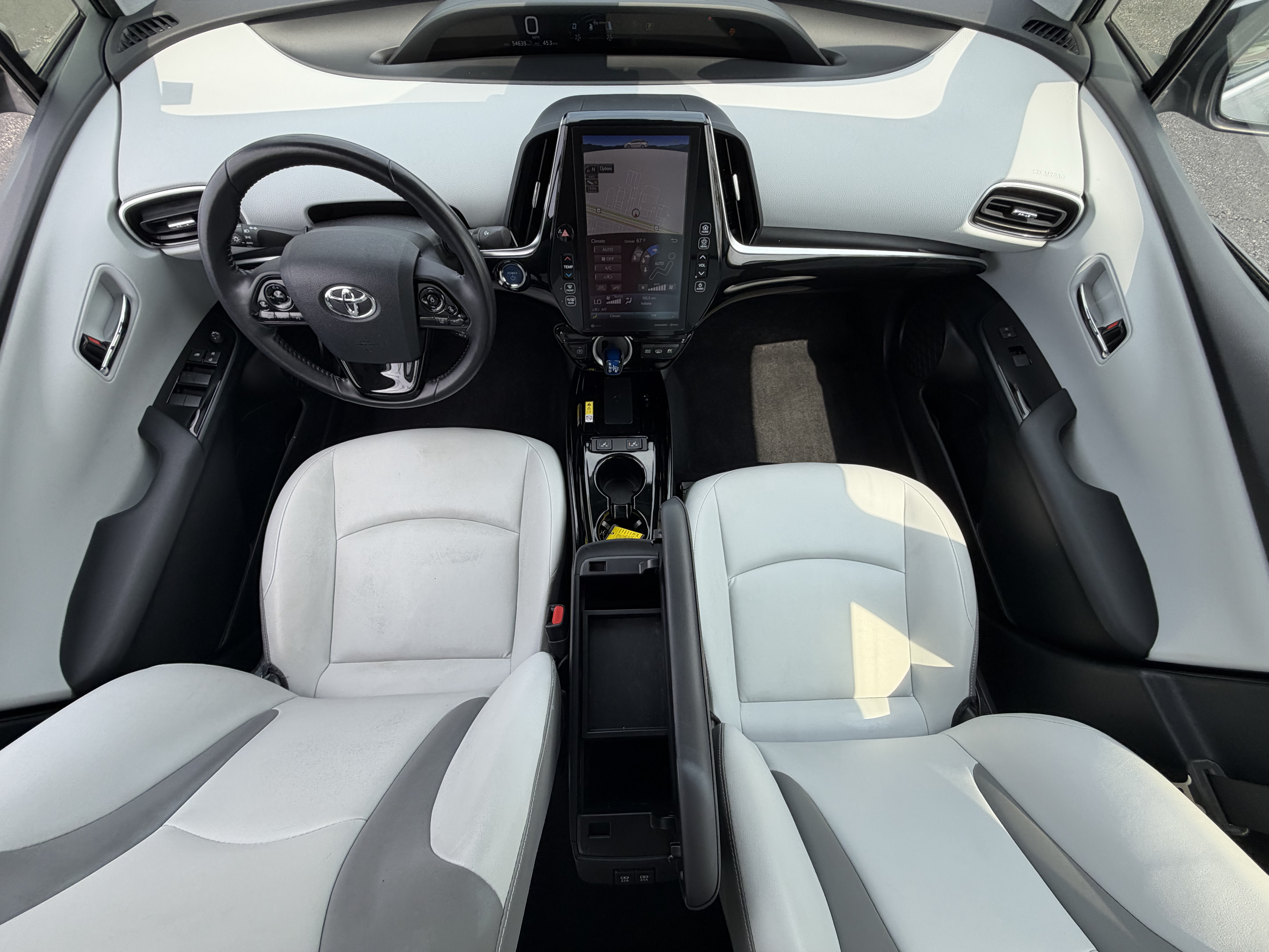 Used 2021 Toyota Prius Prime XLE FWD image 21