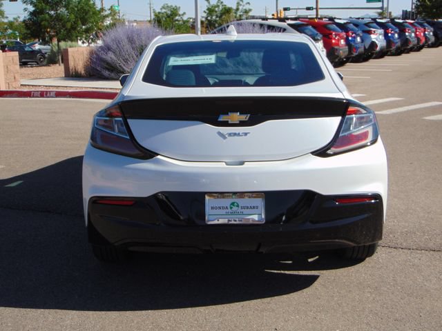 Used 2017 Chevrolet Volt LT w/ Comfort Package FWD image 5