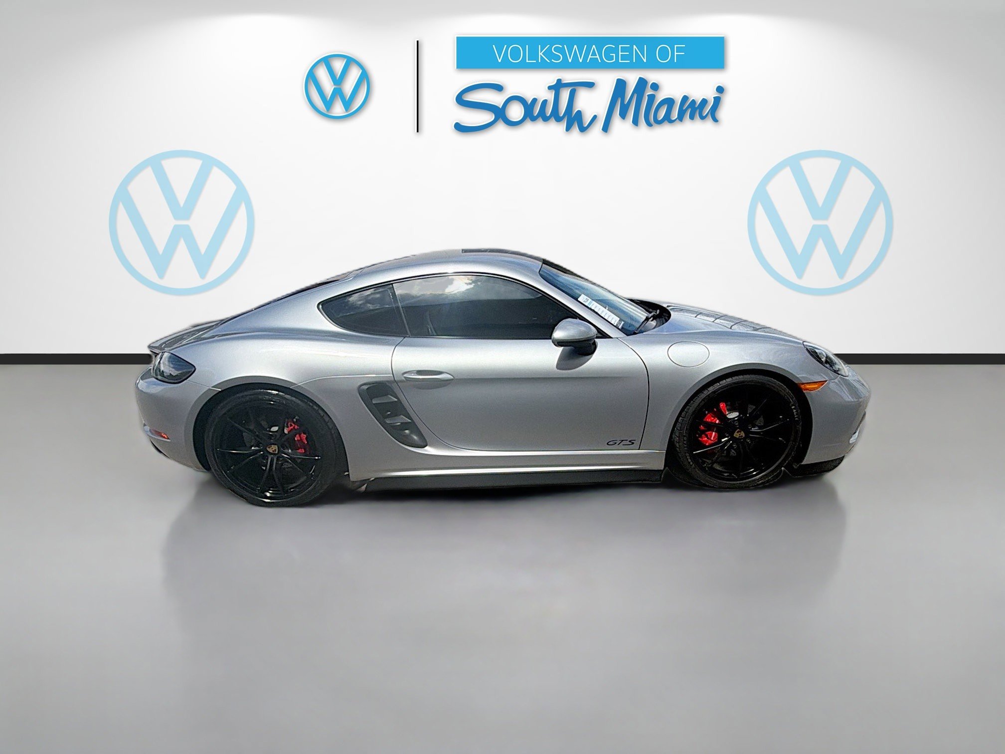 Used 2018 Porsche 718 Cayman GTS image 8