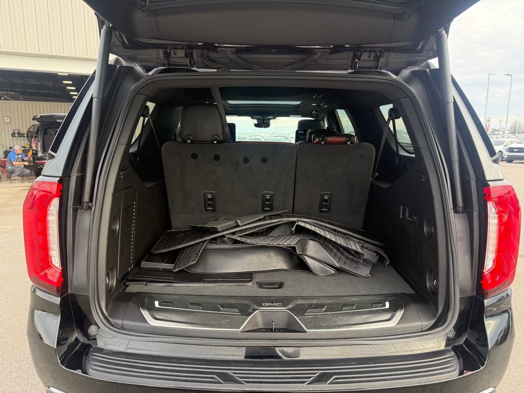 Used 2023 GMC Yukon XL Denali Ultimate image 37