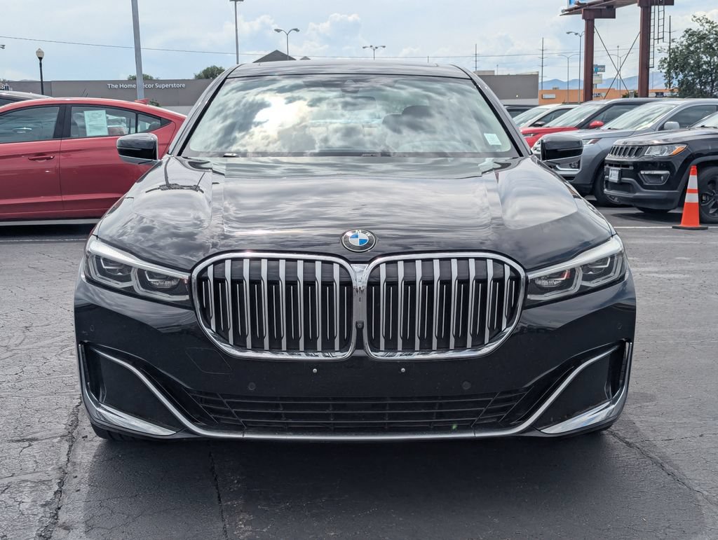 Used 2022 BMW 740i w/ Premium Package RWD image 10