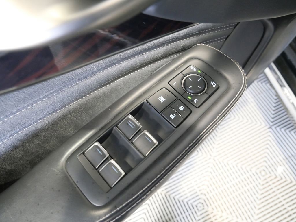 Used 2019 Lexus LS 500 AWD w/ Interior Upgrade Package image 18