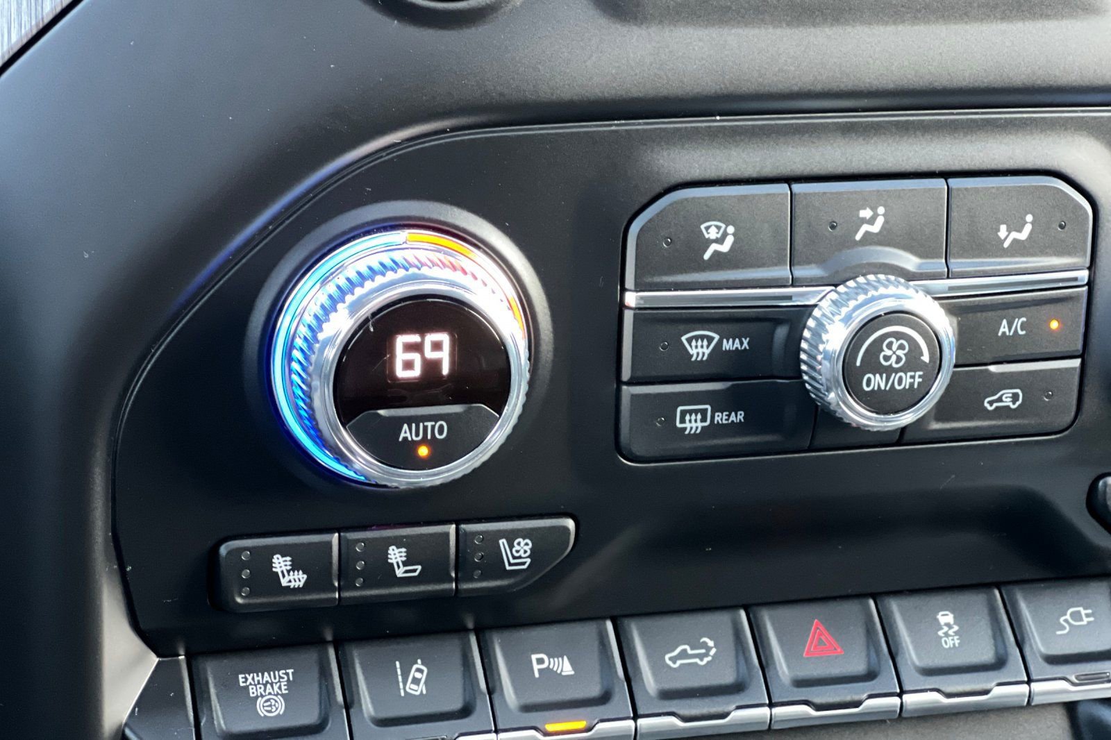 Used 2022 GMC Sierra 2500 Denali w/ Denali Ultimate Package image 27