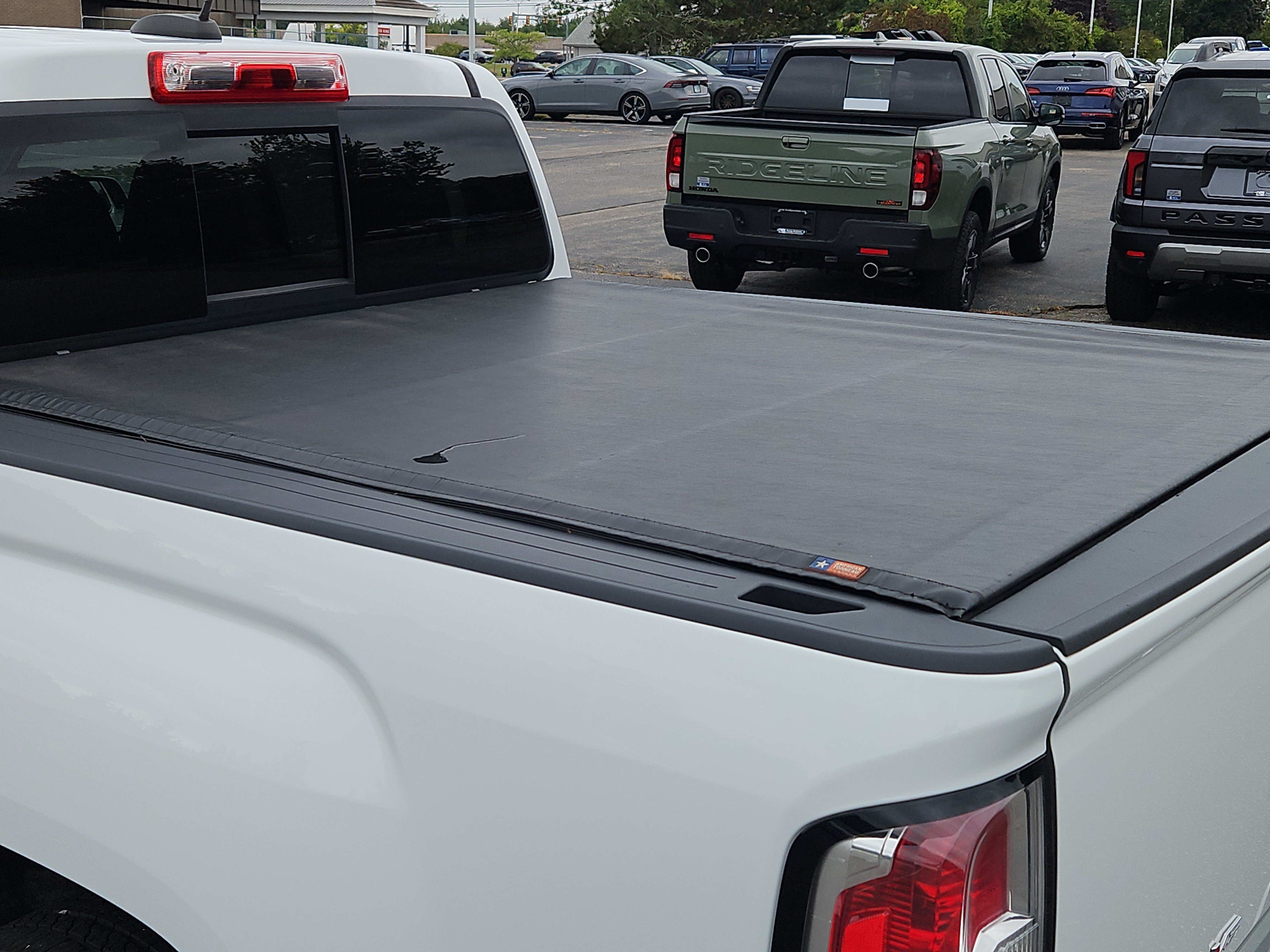 Used 2019 GMC Canyon All Terrain w/ Trailering Package AWD/4WD image 16