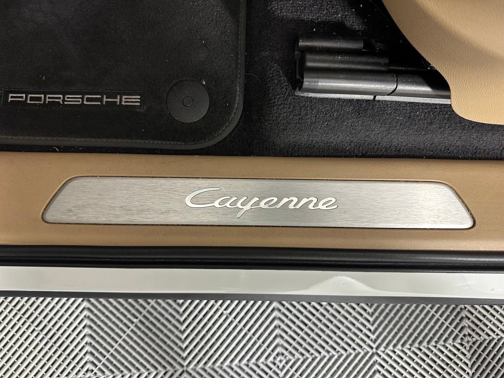 Certified 2021 Porsche Cayenne AWD/4WD image 19