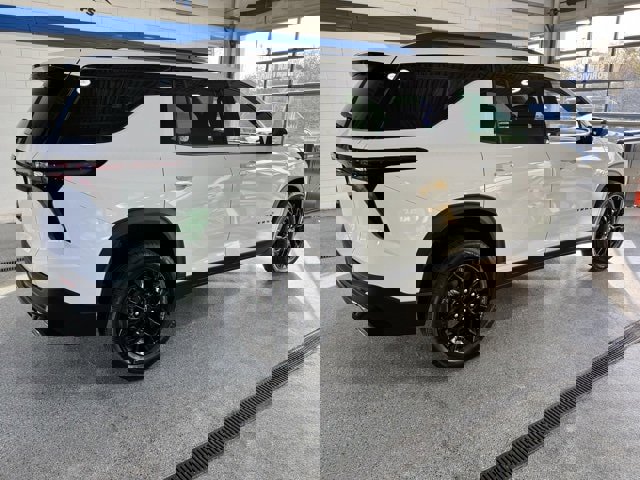 New 2026 Chevrolet Traverse LT w/ Midnight/Sport Edition image 12