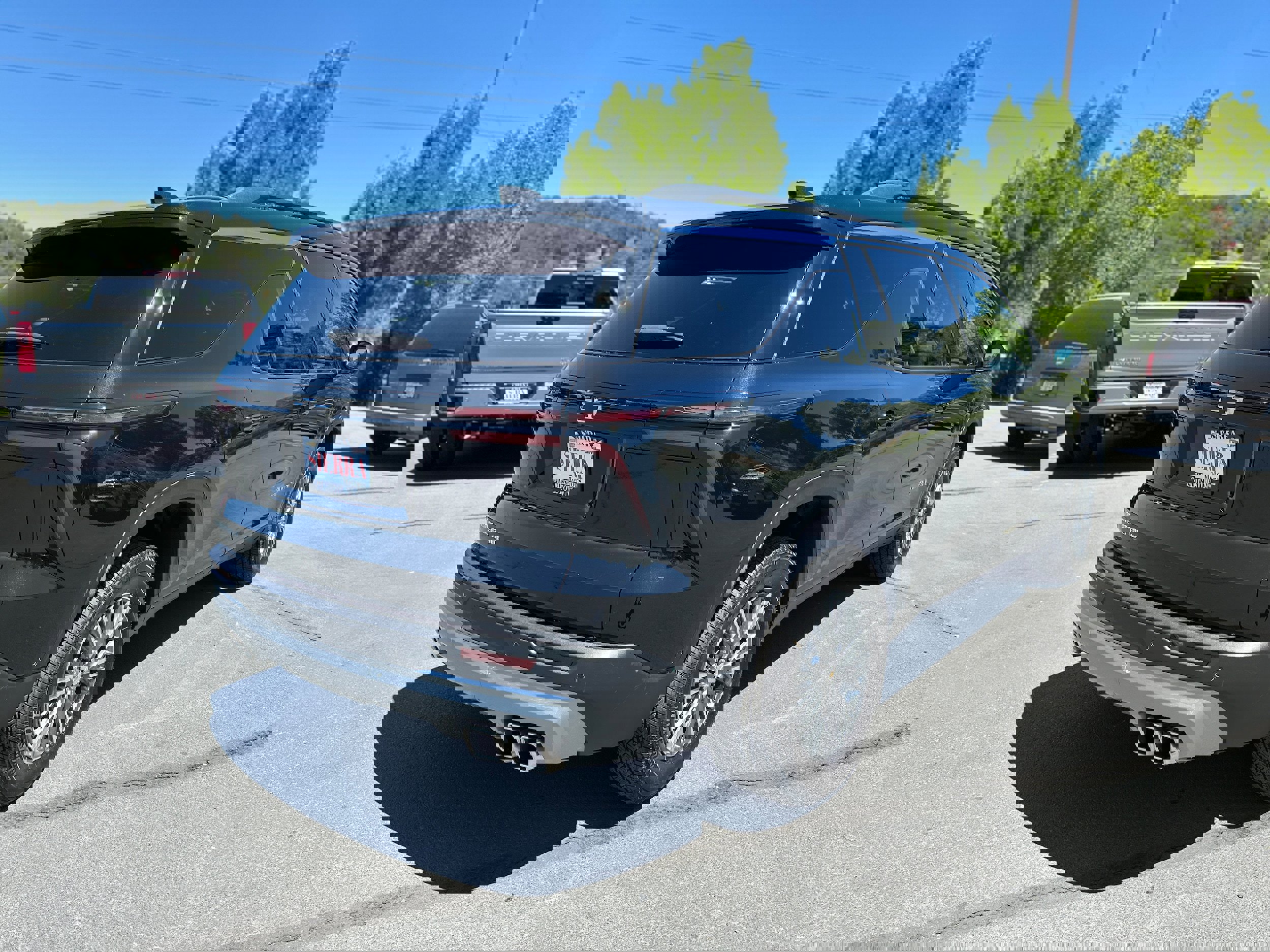 New 2025 Chevrolet Traverse LT w/ Enhanced Driving Package image 4