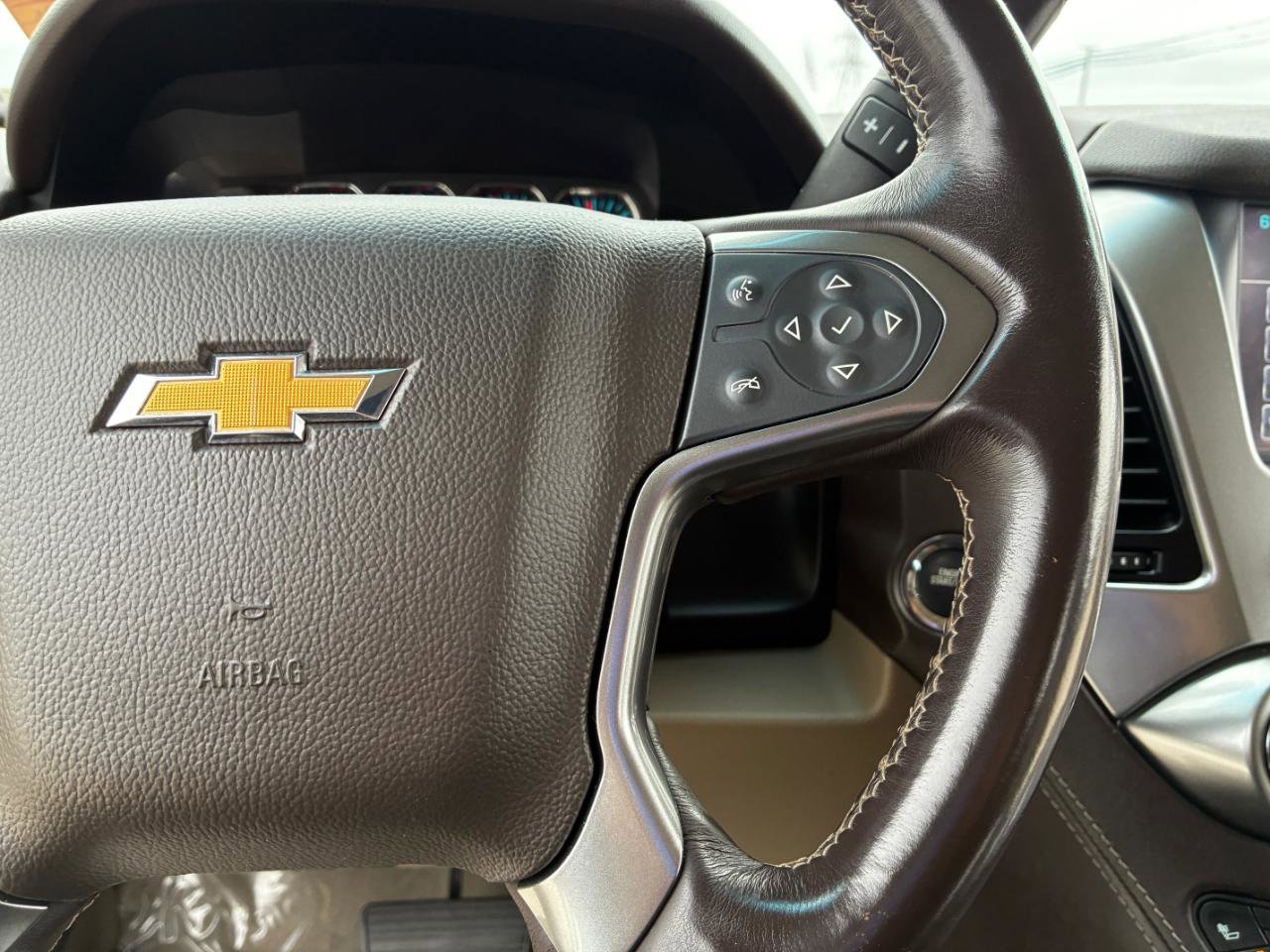 Used 2020 Chevrolet Suburban Premier RWD image 29