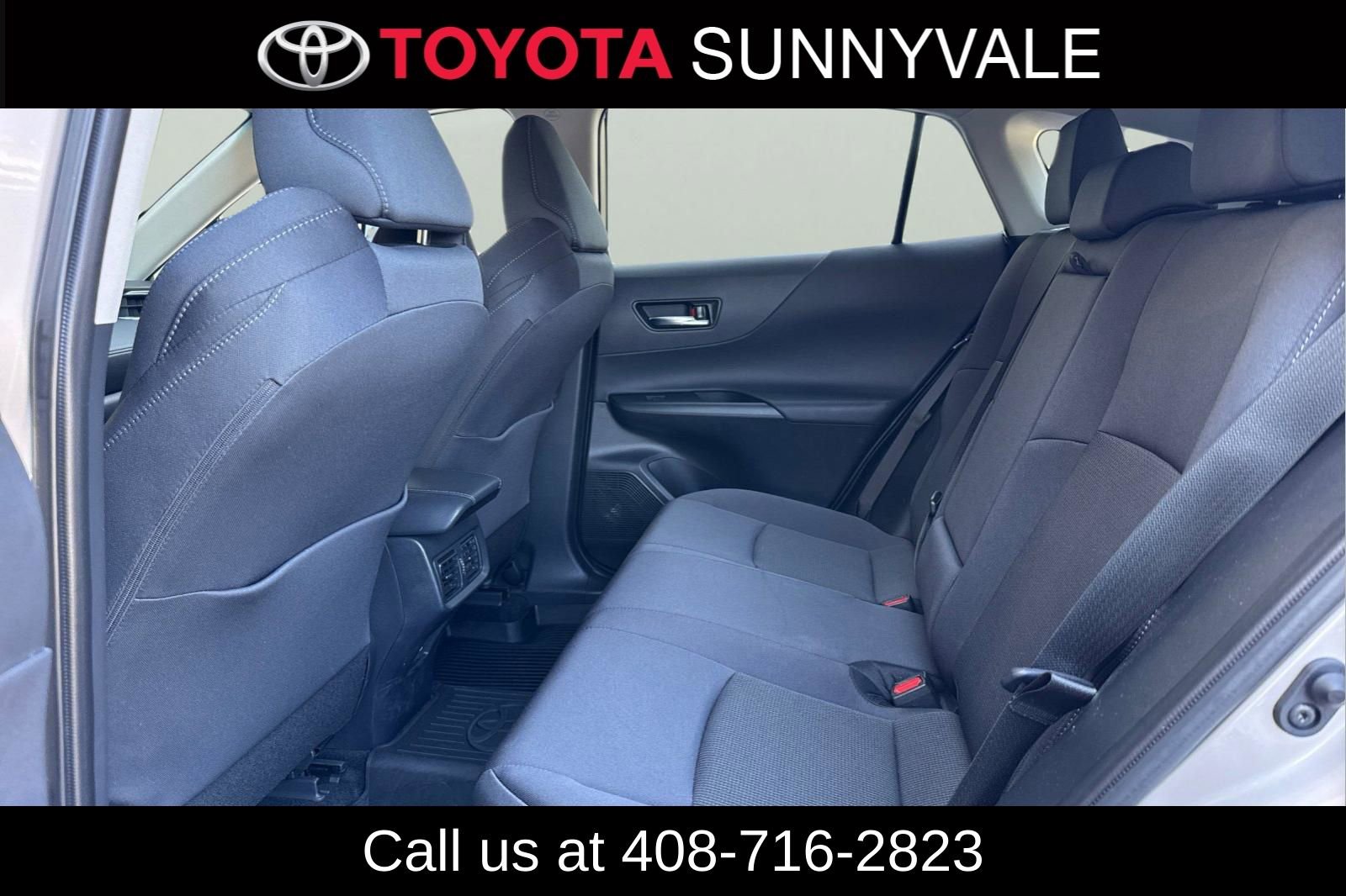 Used 2023 Toyota Venza LE AWD/4WD image 6