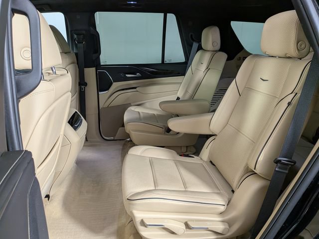 Certified 2024 Cadillac Escalade Premium Luxury AWD/4WD image 27