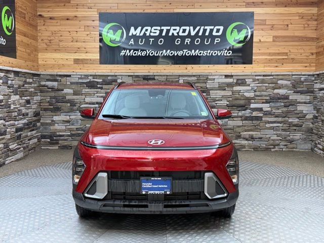 Used 2024 Hyundai Kona SEL AWD/4WD image 3