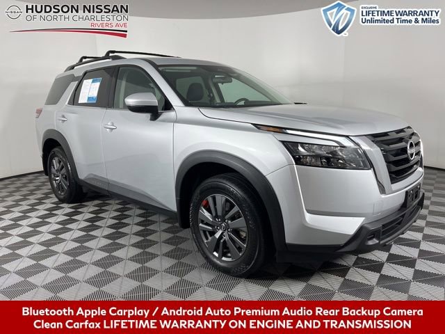 Used 2023 Nissan Pathfinder SV image 1