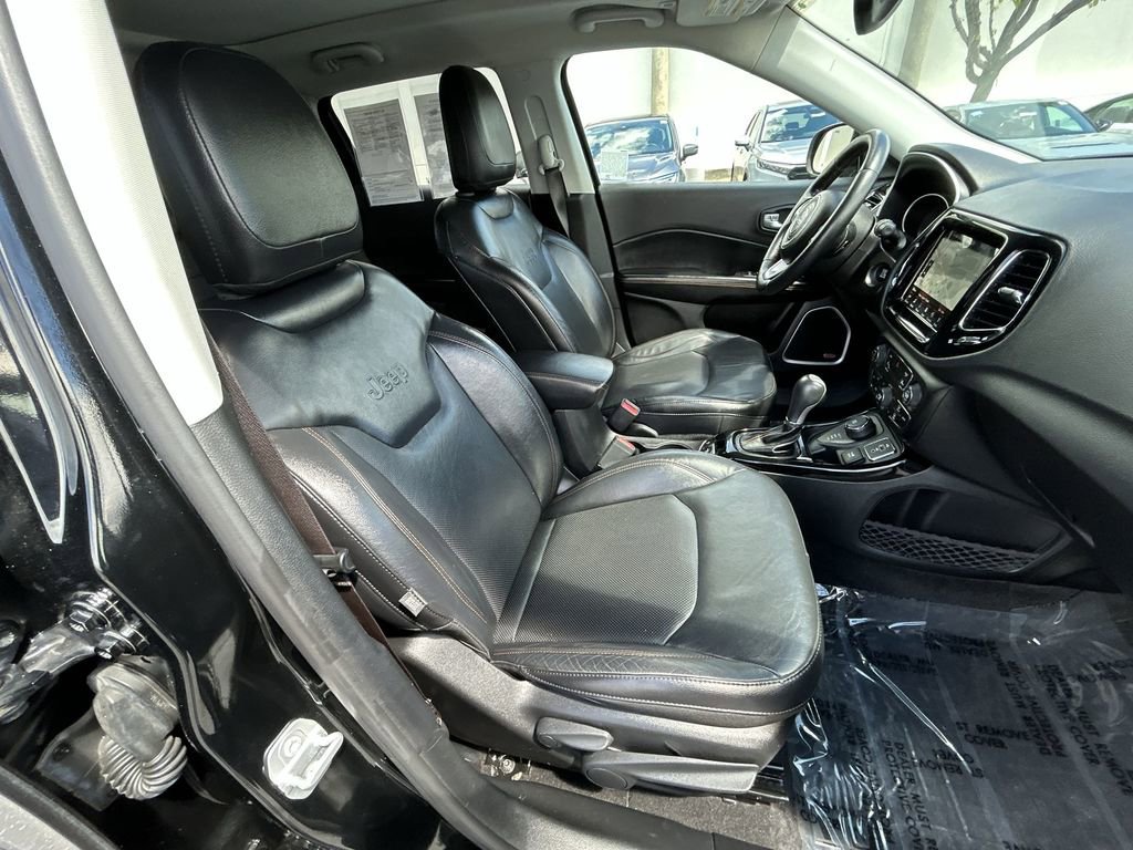 Used 2018 Jeep Compass Limited w/ Navigation Group AWD/4WD image 26