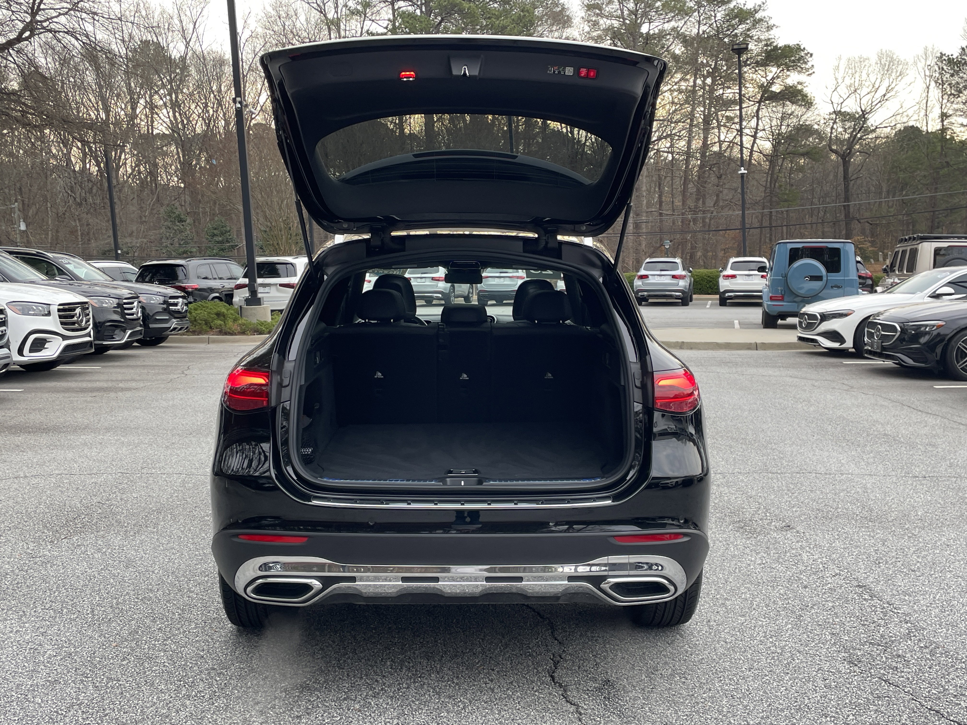 Certified 2025 Mercedes-Benz GLC 300 4MATIC image 9