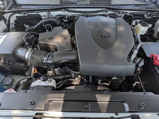 Certified 2023 Toyota Tacoma SR AWD/4WD image 33