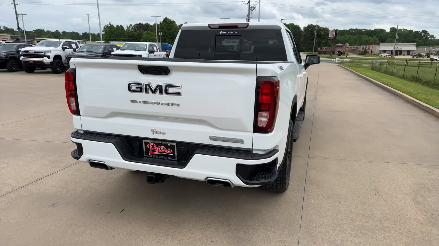 Used 2024 GMC Sierra 1500 Elevation w/ Preferred Package AWD/4WD image 8
