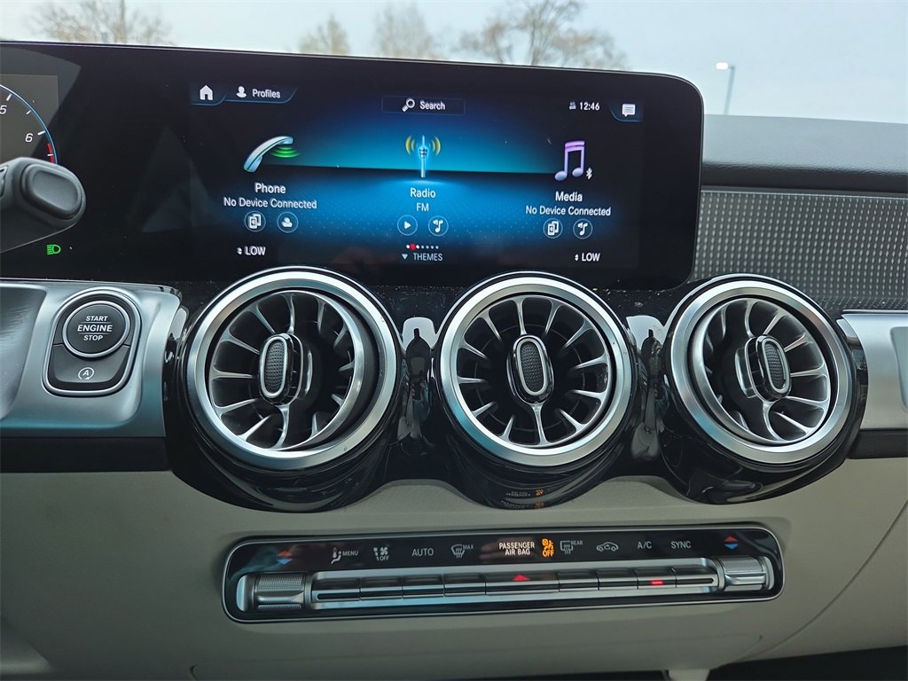 Used 2022 Mercedes-Benz GLB 250 image 23