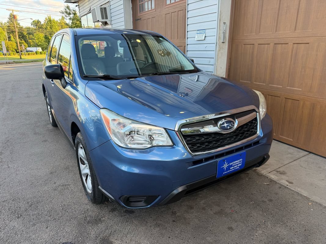 Used 2015 Subaru Forester 2.5i AWD/4WD image 1