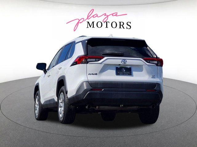 Used 2021 Toyota RAV4 LE AWD/4WD image 7