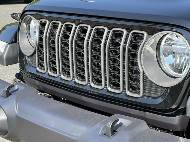 New 2025 Jeep Gladiator Sport image 15