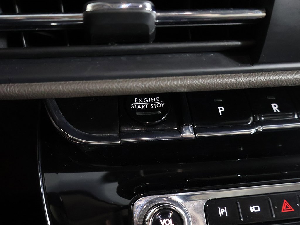 Used 2023 Lincoln Corsair AWD w/ Towing Package image 36