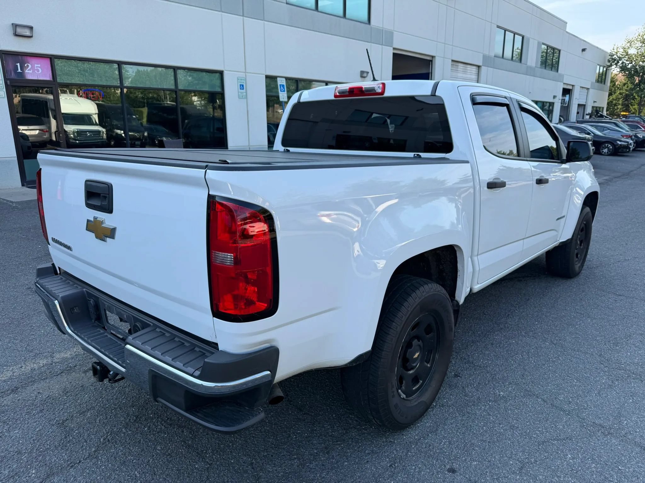 Used 2019 Chevrolet Colorado W/T RWD image 4