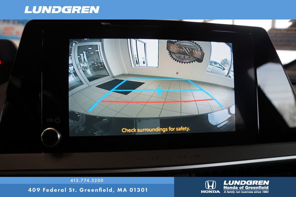 Used 2024 Toyota Prius LE image 23