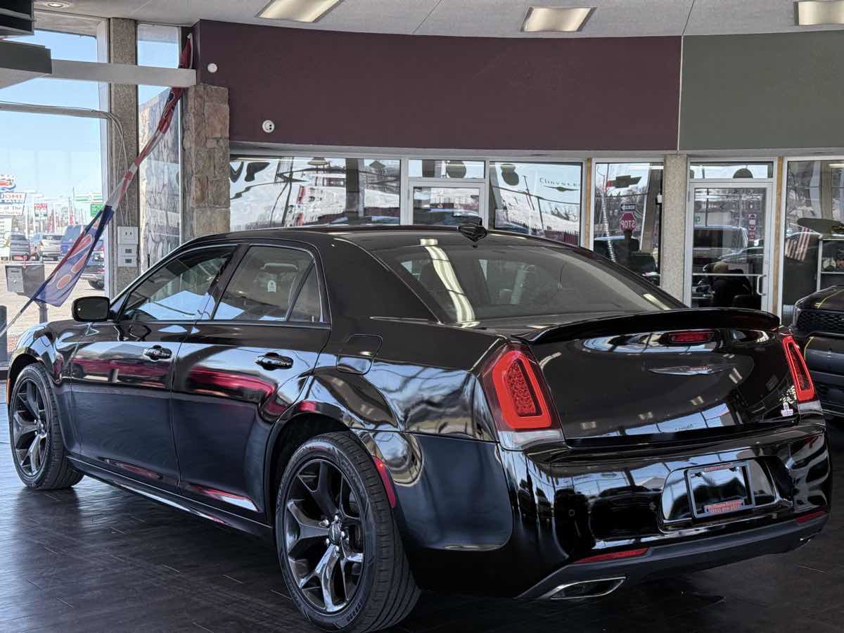 Used 2021 Chrysler 300 S w/ S Model Appearance Package image 13