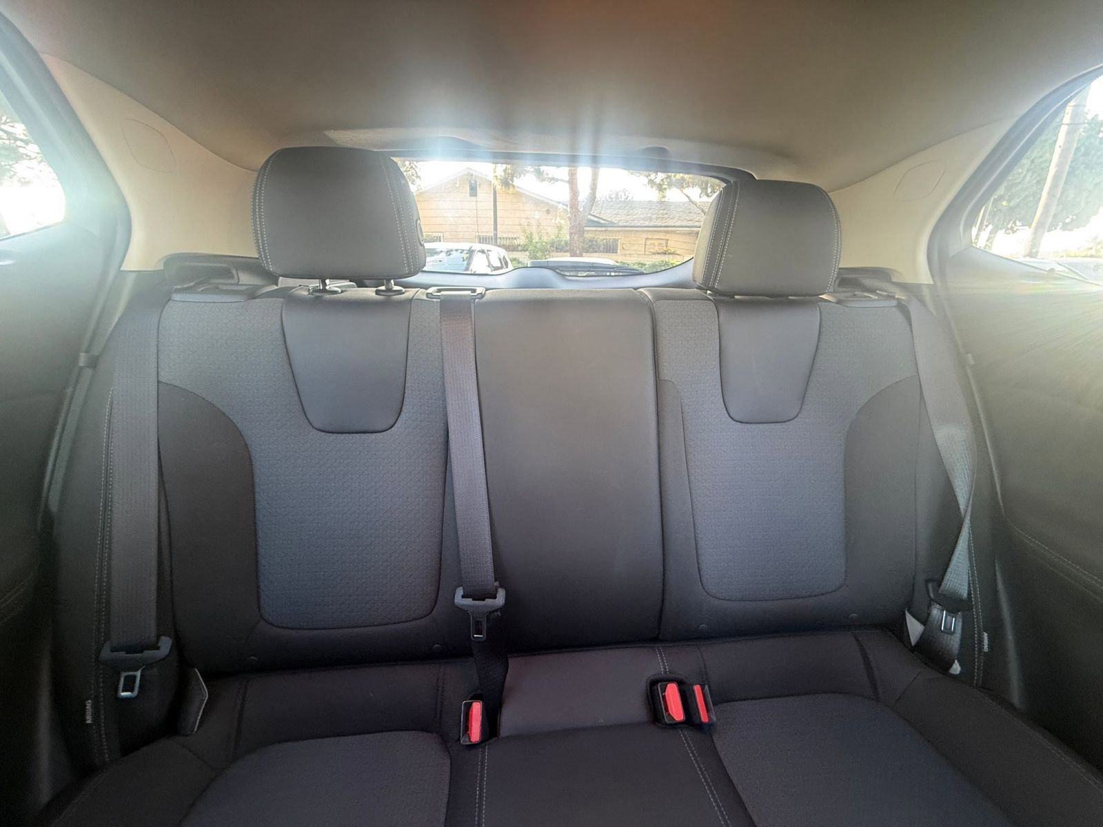 Used 2025 Buick Encore GX Preferred image 34