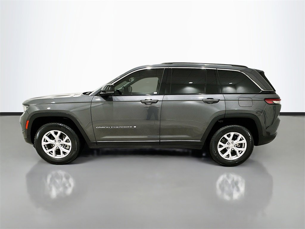 Used 2022 Jeep Grand Cherokee Limited image 4