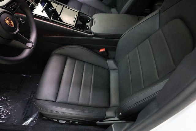 Used 2024 Porsche Panamera 4 image 76