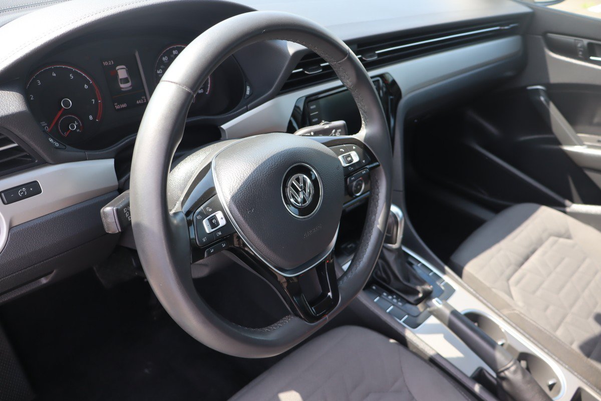 Used 2021 Volkswagen Passat 2.0T S FWD image 9