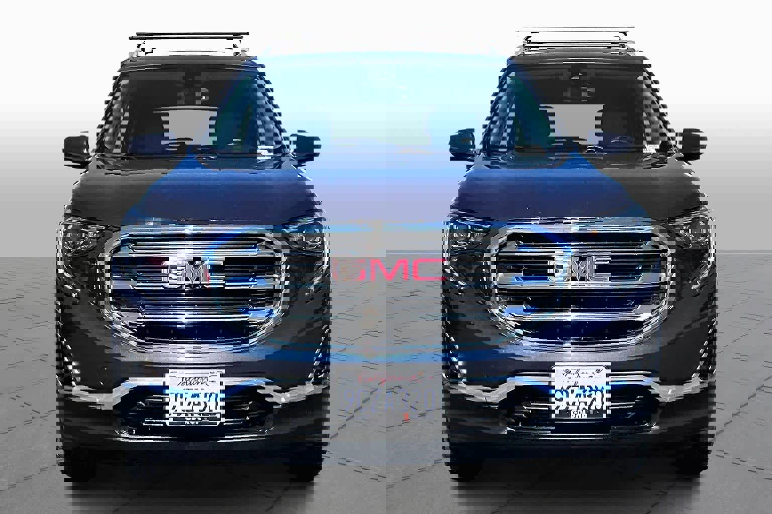 Used 2019 GMC Terrain SLT w/ Preferred Package image 3