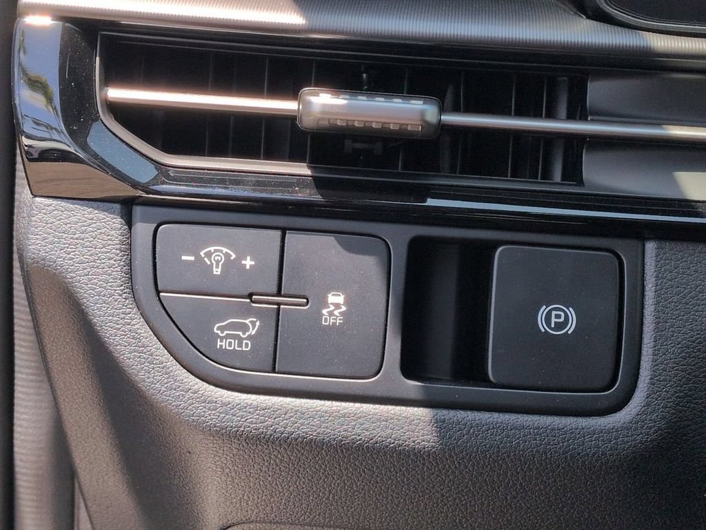 New 2026 Kia Sportage EX FWD image 18