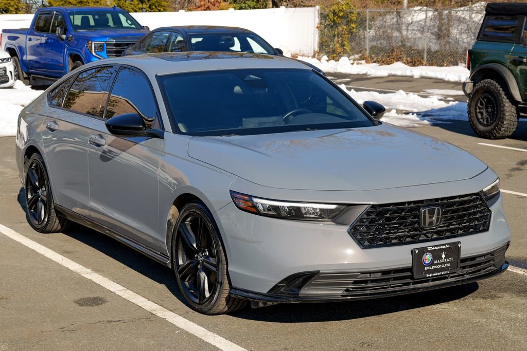 Used 2023 Honda Accord Sport image 9