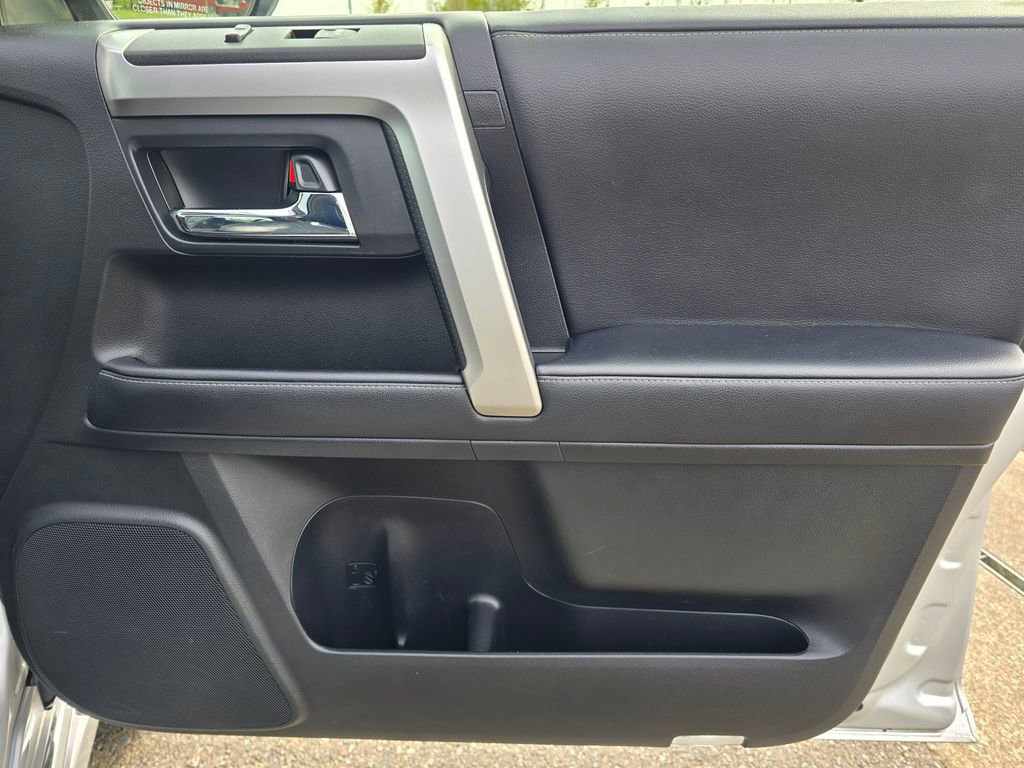 Used 2020 Toyota 4Runner Limited AWD/4WD image 20
