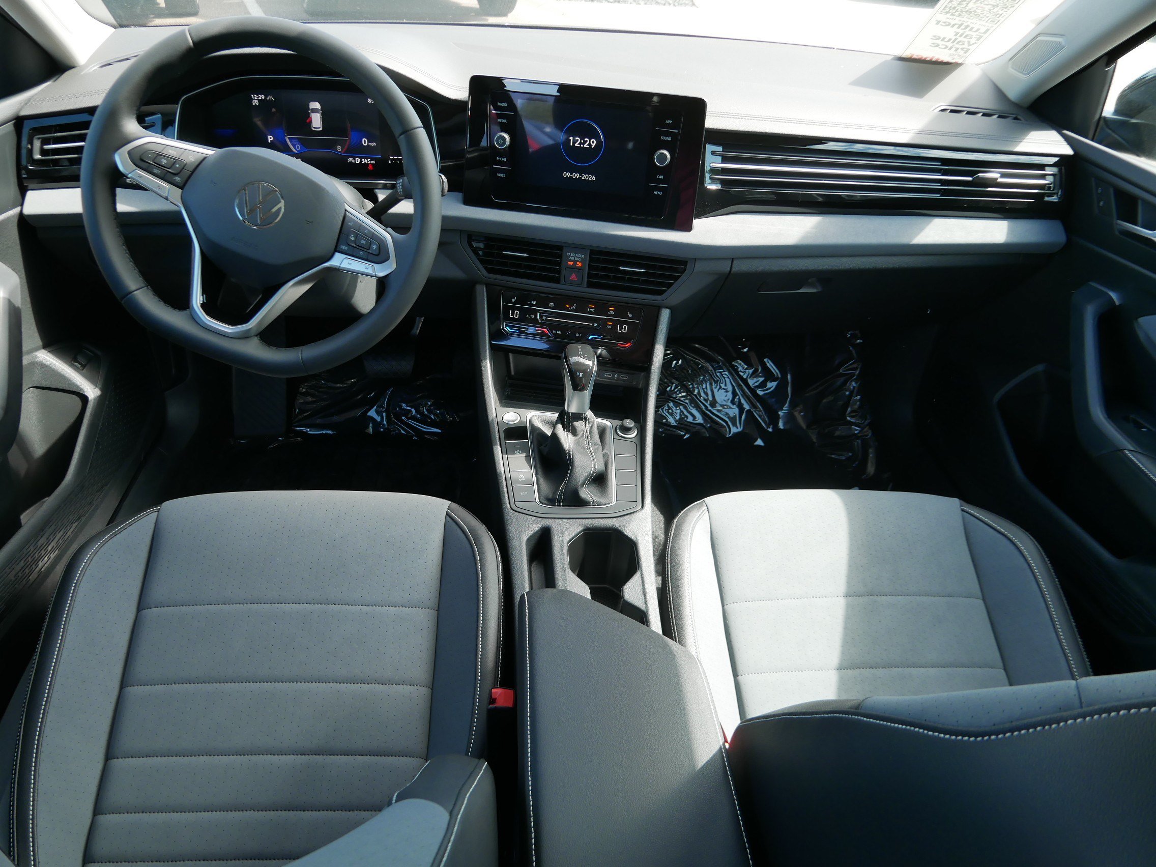 New 2026 Volkswagen Jetta SE FWD image 7