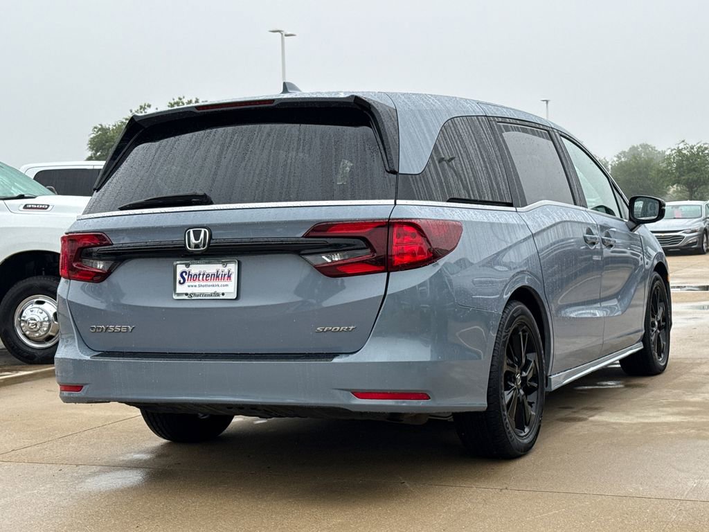 Used 2023 Honda Odyssey Sport image 6