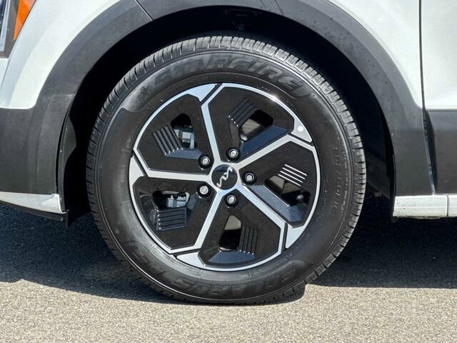 Used 2024 Kia Niro EX FWD image 35